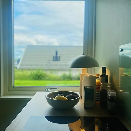 아파트 In With Free Parking And Great View, Sleep 3 People