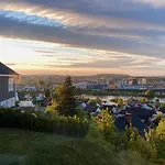 Apartman In With Free Parking And Great View, Sleep 3 People *